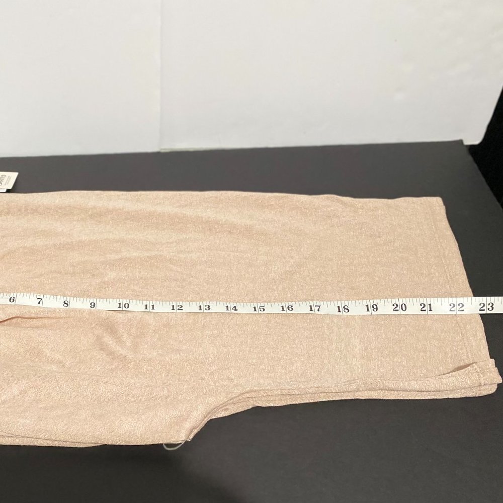 *** MANGO *** MANGO blouse with pleats on the shoulders, short sleeves. Size: L - Picture 9 of 11